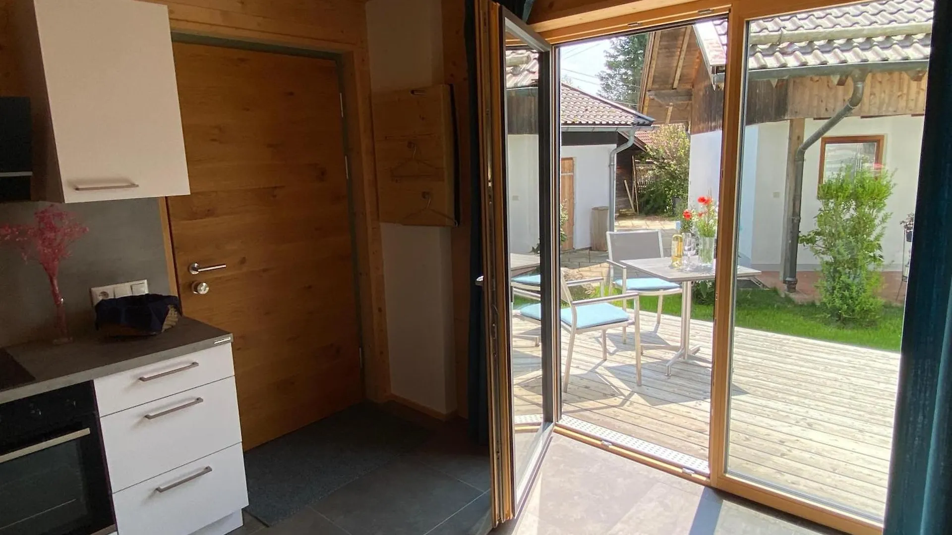 Naturwohnraum - Urlaub Im Holzhaus Berg am Starnberger See Appartement
